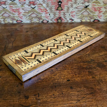 Load image into Gallery viewer, game-cards-cribbage-very-nicely-inlaid-antique-cribbage-board-all-four-pegs-chevron-design through the central-attractive-excellent-present-english-circa-1900-for-sale-damon-blandford-antiques-stow-on-the-wold-cotswolds