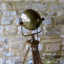 Load image into Gallery viewer, autoclipse-light-lighting-theodolite-stand-tripod-lamp