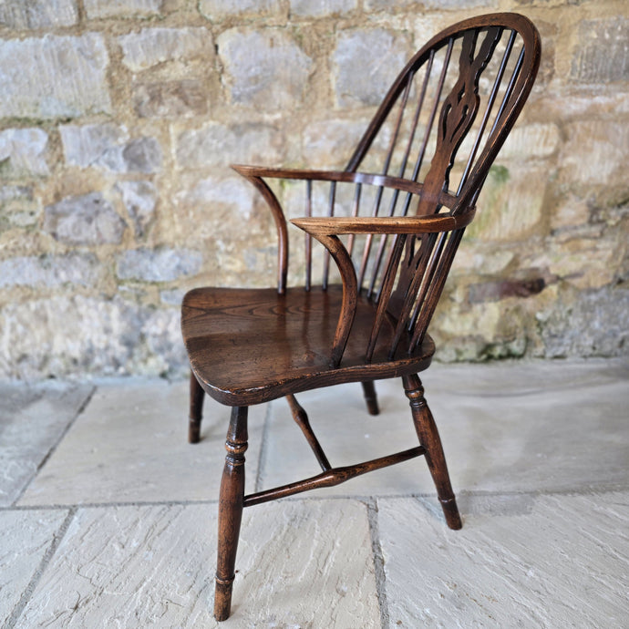 well-proportioned-hoop-stick-high-back-windsor-armchair-constructed-ash-saddled-elm-seat-central-shaped-splat-pierced-decoration-arm-bow-concave-shape-underarm-supports-turned-legs-H-shape-stretcher-comfortable-good-colour-buckinghamshire-lincolnshire-english-circa-1790-1800-1810-1820-for-sale-damon-blandford-antiques-stow-on-the-wold-cotswolds-antique-regional-provincial-furniture-seating