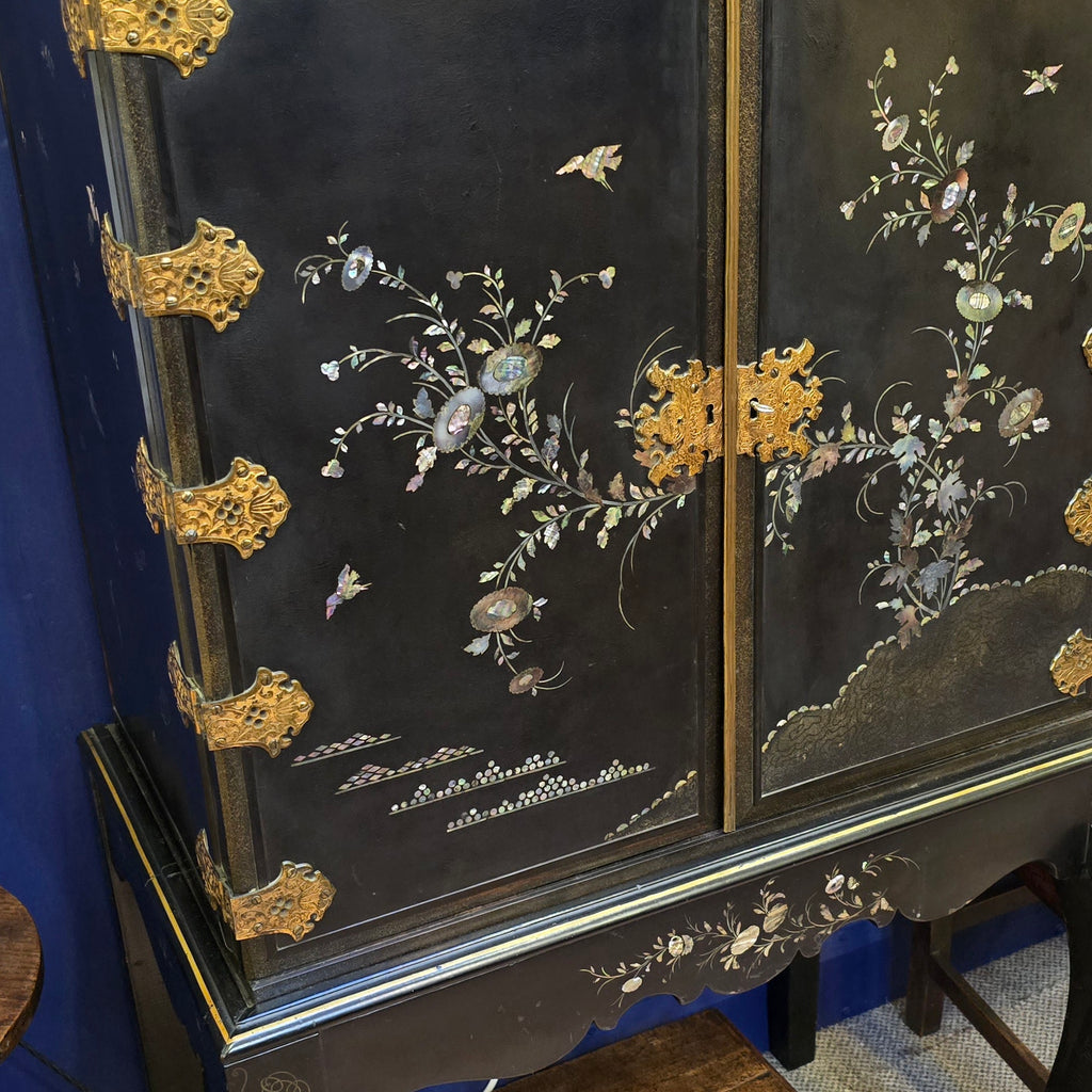 Very-fine-rare-19th-century-cabinet-on-stand-japanese-taste-hard-wood-timber-papier-mache-panels-black-lacquer-inset-mother-of-pearl-decoration-very-high-quality-gilt-metal-fittings-five-graduated-drawers-shaped-cornice-mouldings-gold-flakes-decorative-appeal-splendid-furniture-excellent-condition-restoration-jennens-&-bettridge-english-circa-1850s-for-sale-damon-blandford-antiques-stow-on-the-wold-cotswolds