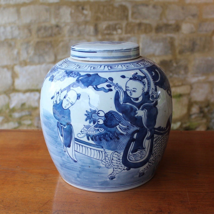 well-decorated-late-C18th-Chinese-blue-and-white-lidded-ginger-jar-deep-foot-decoration-features-child-riding-foo-lion-figures-prunus-branch-blossom-excellent-condition-decorative-asian-art-ceramics-period-contemporary-interior-design-for-sale-stow-on-the-wold-cotswolds-damon-blandford-antiques