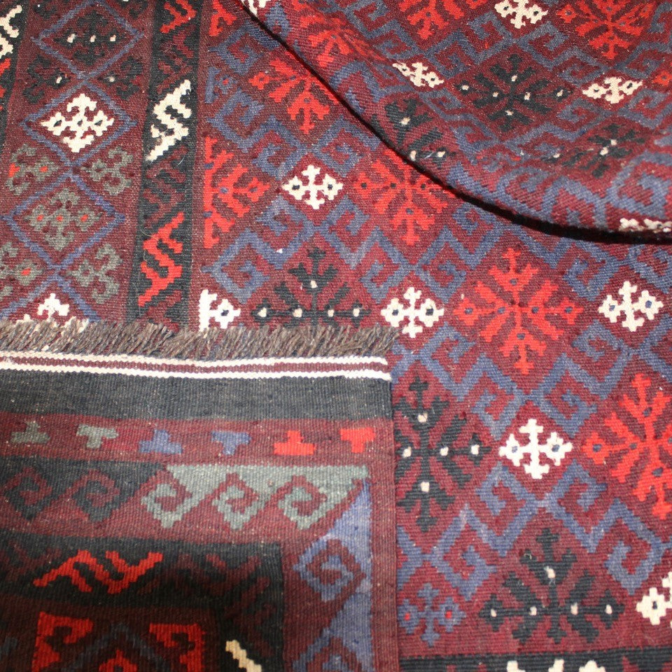 good-medium-large-size-vintage-kilim-geometric-design-concentric-boarders-featuring-protective-motifs-red-burgundy-colour-ground-blue-black-green-cream-colour-motifs-striking-carpet-wonderful-traditional-or-contemporary-interior-design-home-decoration-for-sale-damon-blandford-antiques-stroud-gloucestershire-cotswolds