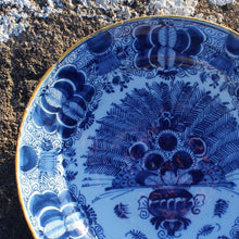 Load image into Gallery viewer, 18th-Century-delft-charger-wall-plate-de-klaauw-factory-blue-and-white-charger-peacock-pattern-blue-underglaze-factory-mark-verso-good-overall-condition-no-cracks-or-repairs-losses-to-rim-for-sale-damon-blandford-decorative-antiques-stroud-cotswolds
