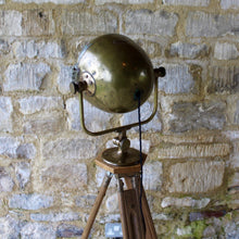 Load image into Gallery viewer, autoclipse-light-lighting-theodolite-stand-tripod-lamp
